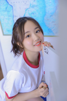 她唇之下小说免费观看电影完整版